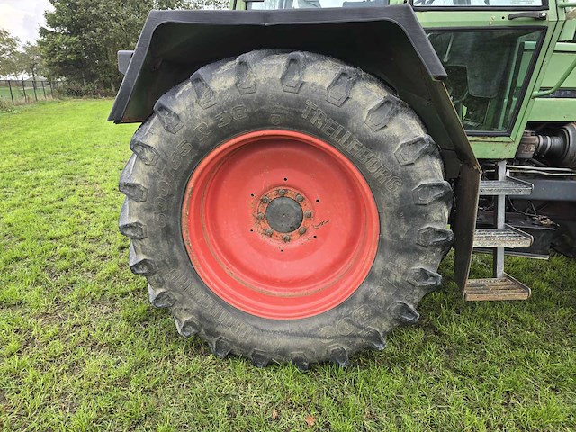 1986 fendt 612 lsa turbomatik vierwielaangedreven landbouwtractor - afbeelding 2 van  24