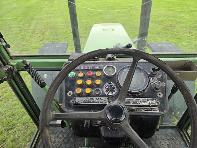 1986 fendt 612 lsa turbomatik vierwielaangedreven landbouwtractor - afbeelding 8 van  24
