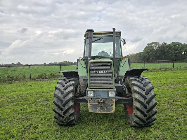 1986 fendt 612 lsa turbomatik vierwielaangedreven landbouwtractor - afbeelding 12 van  24