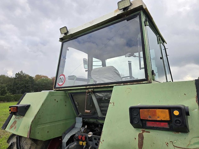 1986 fendt 612 lsa turbomatik vierwielaangedreven landbouwtractor - afbeelding 23 van  24