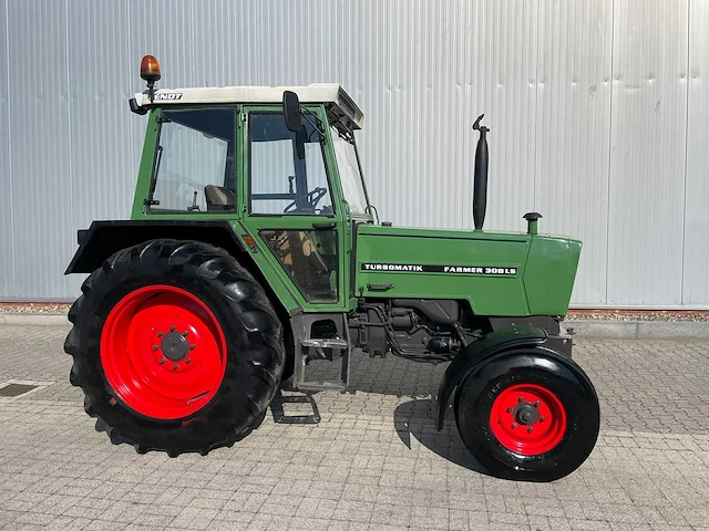 1986 fendt farmer 308 ls turbomatik tweewielaangedreven landbouwtractor - afbeelding 15 van  18
