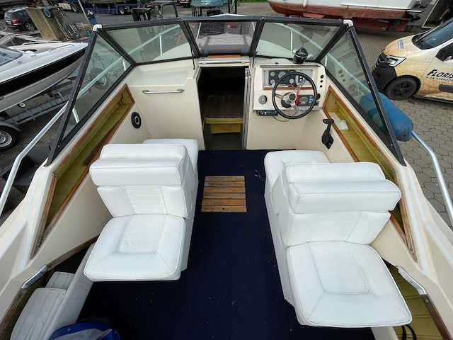 1986 glastron aventura 214 speedboot - afbeelding 7 van  19