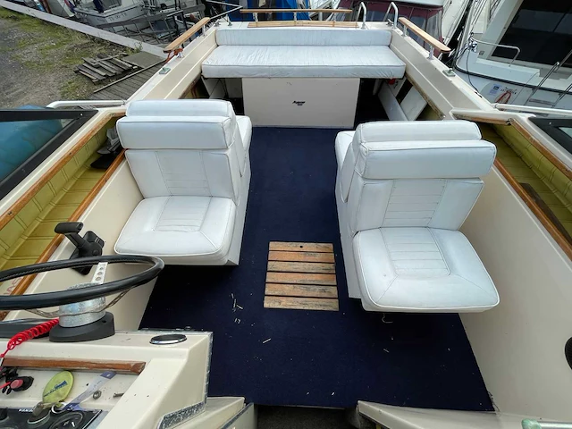1986 glastron aventura 214 speedboot - afbeelding 9 van  19