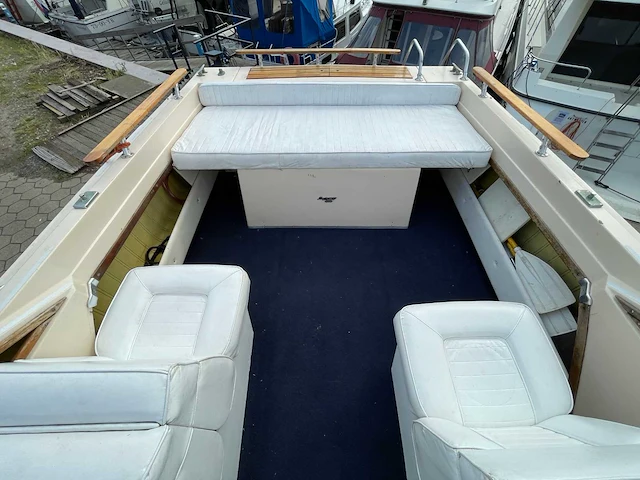 1986 glastron aventura 214 speedboot - afbeelding 10 van  19