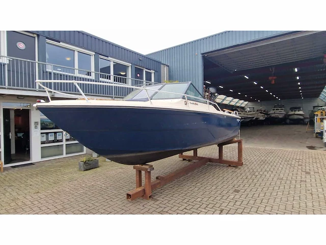 1986 glastron aventura 214 speedboot - afbeelding 1 van  19