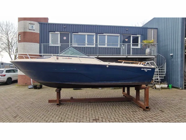 1986 glastron aventura 214 speedboot - afbeelding 13 van  19