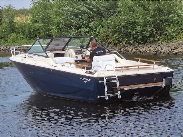 1986 glastron aventura 214 speedboot - afbeelding 18 van  19