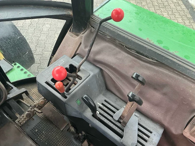 1986 john deere 2250 tweewielaangedreven landbouwtractor - afbeelding 14 van  26