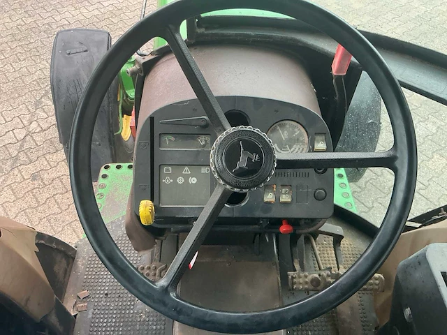 1986 john deere 2250 tweewielaangedreven landbouwtractor - afbeelding 15 van  26