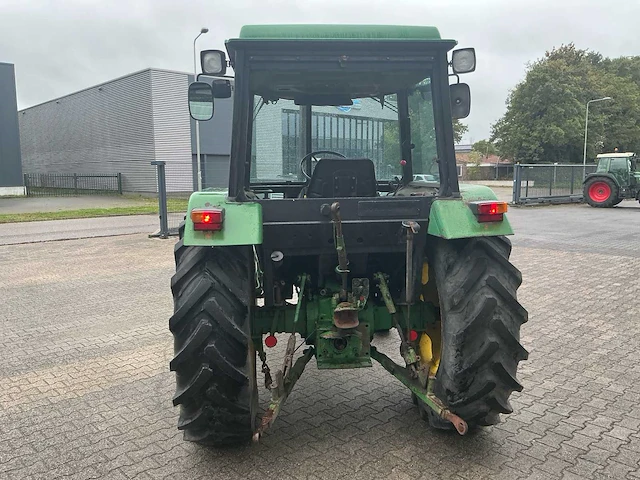 1986 john deere 2250 tweewielaangedreven landbouwtractor - afbeelding 21 van  26