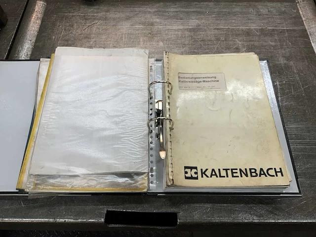 1986 kaltenbach kks 400 h afkortcirkelzaagmachine - afbeelding 14 van  22