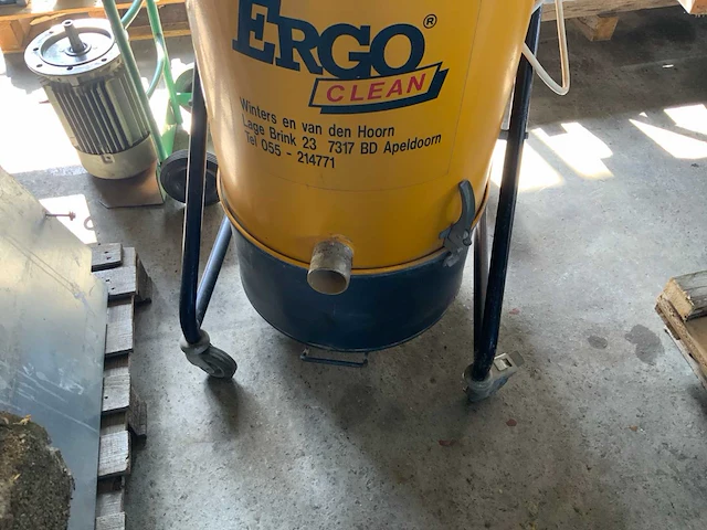 1986 kiekens ergo clean c-337 industriële stofzuiger - afbeelding 5 van  7