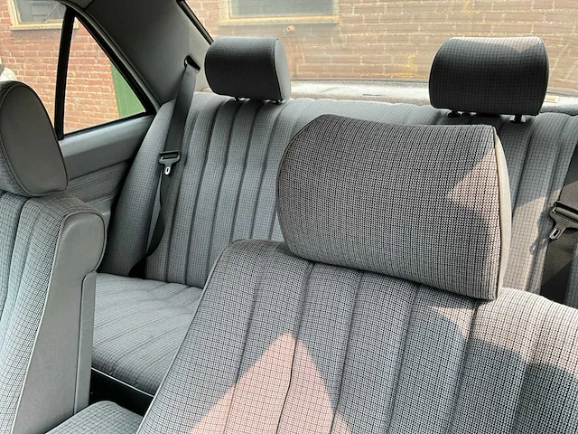 1986 mercedes-benz 190-serie personenauto - afbeelding 6 van  15