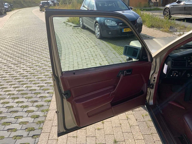 1986 mercedes-benz 190e oldtimer - afbeelding 40 van  63