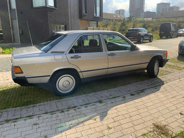 1986 mercedes-benz 190e oldtimer - afbeelding 5 van  63