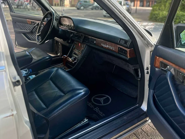 1986 mercedes-benz 560sel s-klasse oldtimer - afbeelding 4 van  25