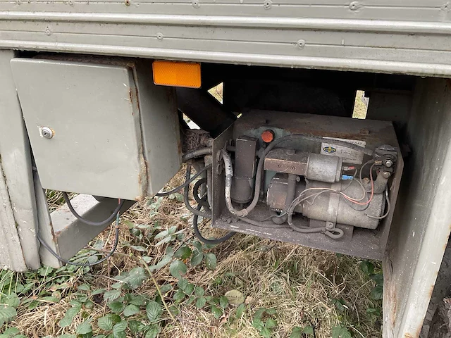 1986 pacton gesloten aanhangwagen - afbeelding 21 van  40