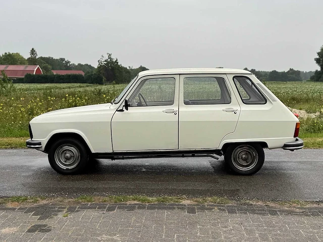 1986 renault 6 - afbeelding 12 van  25