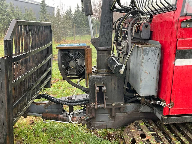 1986 telakarhu timur 2000 forwarder - afbeelding 24 van  33