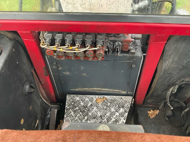 1986 telakarhu timur 2000 forwarder - afbeelding 30 van  33