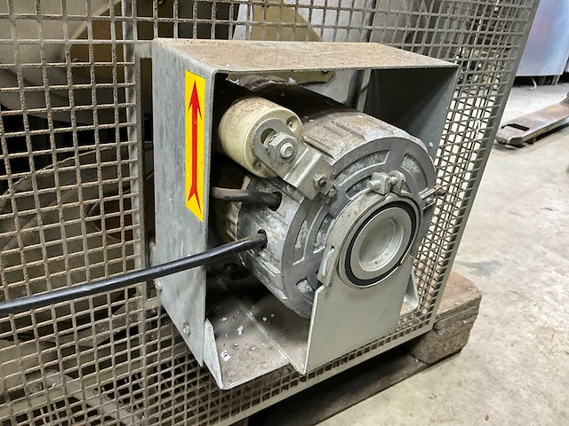 1986 winterwarm b.v. uns 40-0 industriële aardgas verwarmingsinstallatie - afbeelding 11 van  13