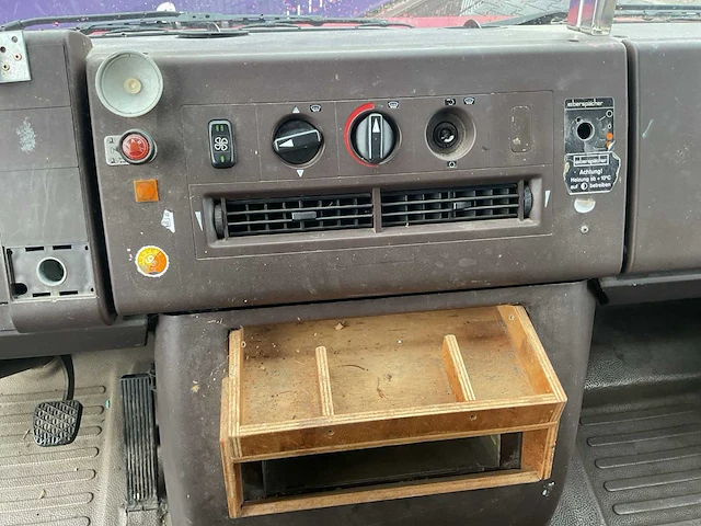 1987 - mercedes-benz 609d camper/personenauto - afbeelding 10 van  18