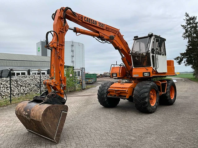 1987 caesar 2507 banden graafmachine - afbeelding 1 van  38