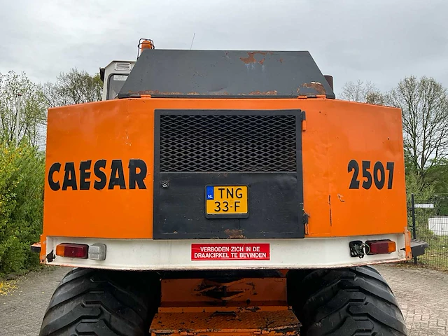 1987 caesar 2507 banden graafmachine - afbeelding 17 van  38