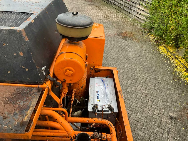 1987 caesar 2507 banden graafmachine - afbeelding 32 van  38