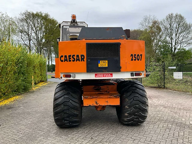 1987 caesar 2507 banden graafmachine - afbeelding 35 van  38
