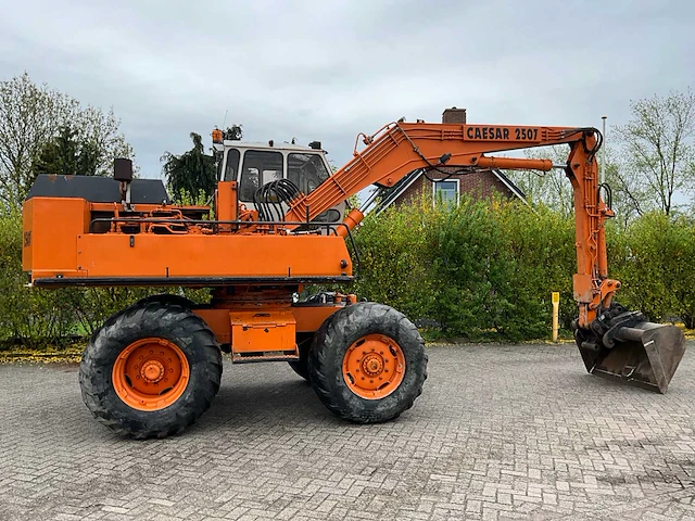 1987 caesar 2507 banden graafmachine - afbeelding 37 van  38