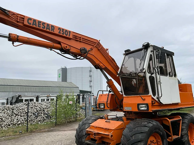 1987 caesar 2507 banden graafmachine - afbeelding 38 van  38