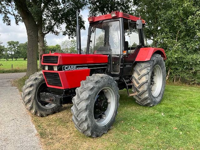 1987 case ih 1056xl vierwielaangedreven landbouwtractor - afbeelding 1 van  36