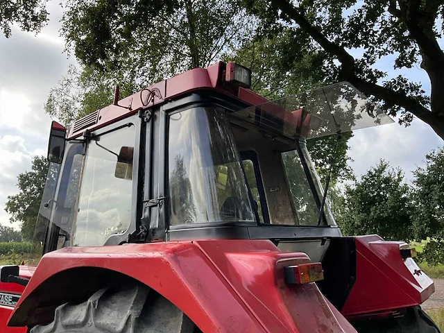 1987 case ih 1056xl vierwielaangedreven landbouwtractor - afbeelding 14 van  36