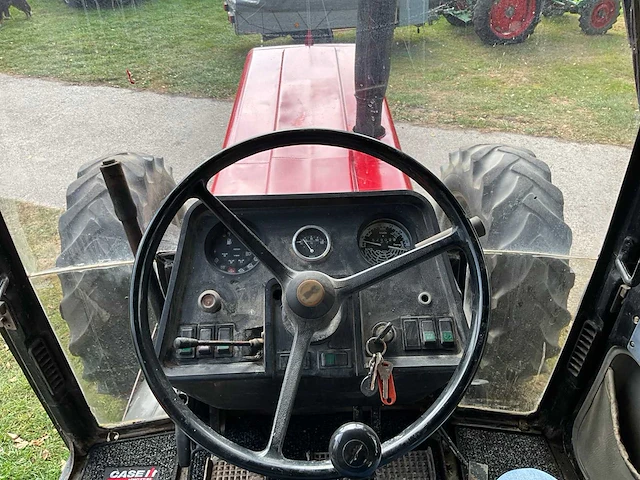 1987 case ih 1056xl vierwielaangedreven landbouwtractor - afbeelding 21 van  36