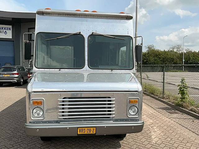 1987 chevrolet p30 grumman olsen foodtruck - afbeelding 2 van  104