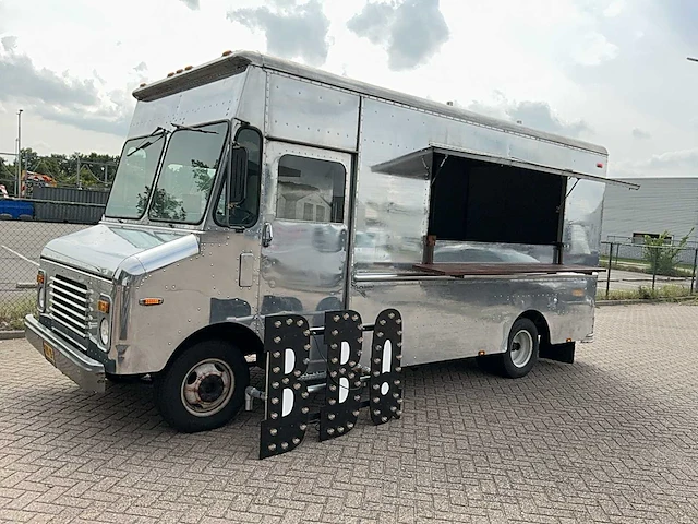 1987 chevrolet p30 grumman olsen foodtruck - afbeelding 1 van  104