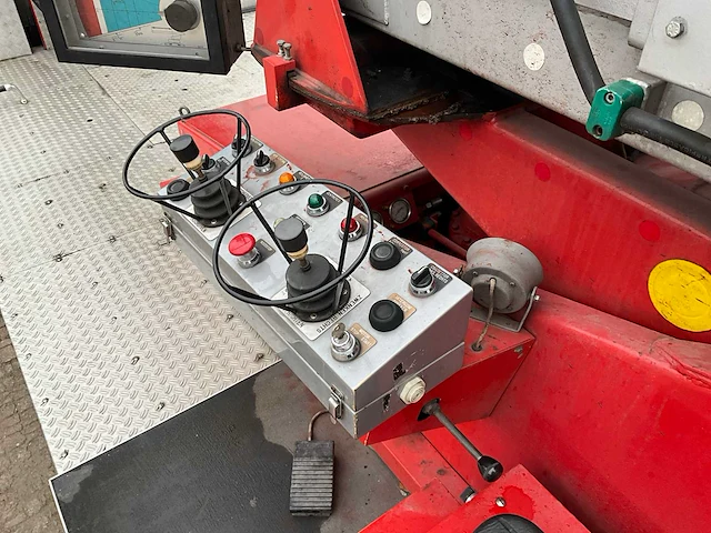 1987 daf 2100 turbo automaat brandweerwagen / ladderwagen - afbeelding 44 van  58