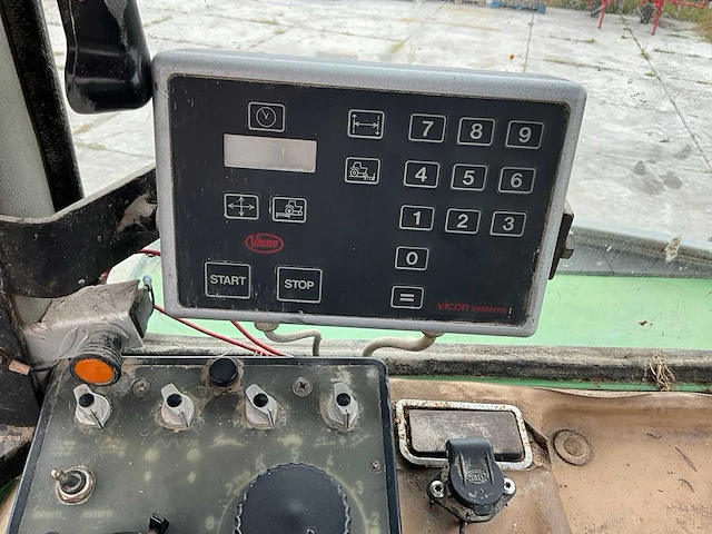 1987 fendt farmer 312 lsa vierwielaangedreven landbouwtractor - afbeelding 33 van  39