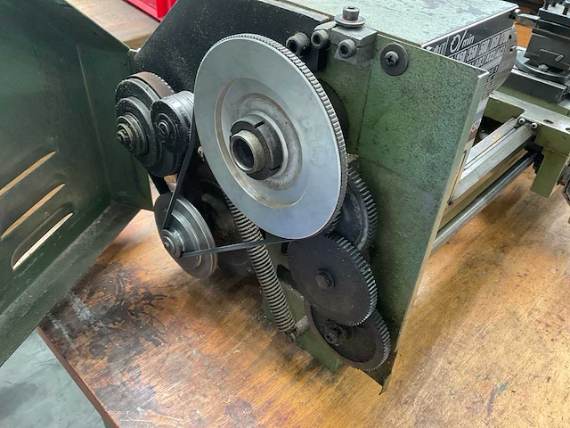 1987 huvema hu450 mini draaibank - afbeelding 8 van  9