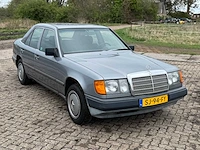 1987 mercedes-benz 200-280 (w124) 230 e personenauto - afbeelding 18 van  20