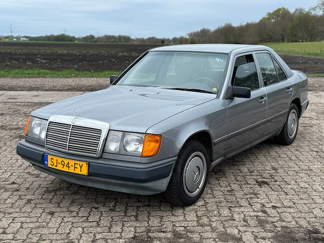 1987 mercedes-benz 200-280 (w124) 230 e personenauto - afbeelding 1 van  20