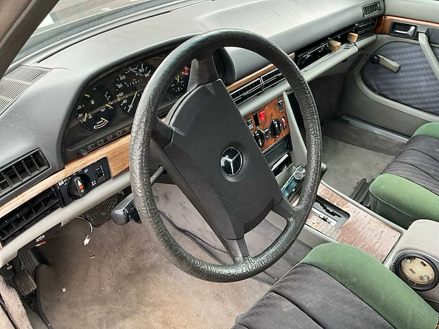 1987 mercedes-benz 200-500 (w124) personenauto - afbeelding 2 van  18