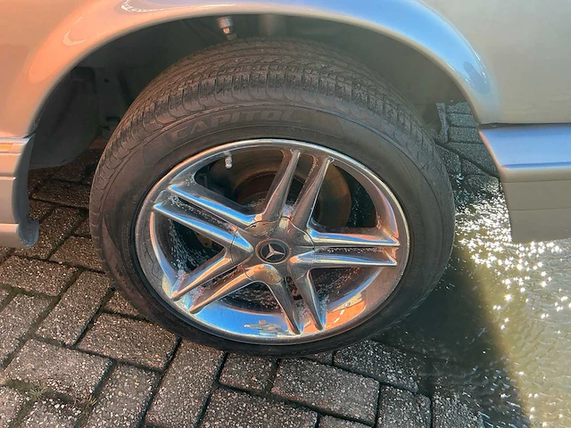1987 mercedes-benz 560 sec personenauto - afbeelding 14 van  23