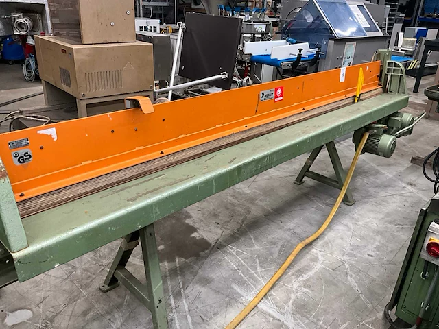 1987 scheer fm 8-3100 fineerzaagmachine - afbeelding 1 van  7