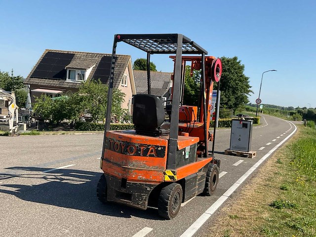 1987 toyota 4fb25 vorkheftruck - afbeelding 11 van  17