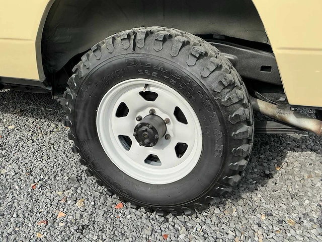 1987 toyota land cruiser bj73 - afbeelding 16 van  42