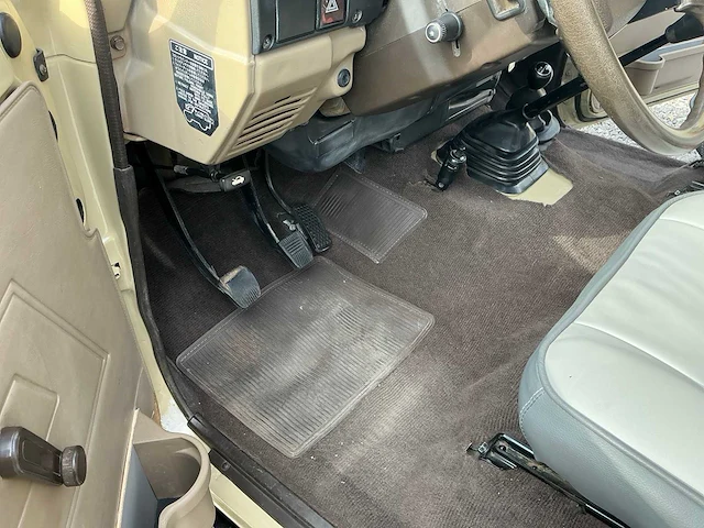 1987 toyota land cruiser bj73 - afbeelding 35 van  42