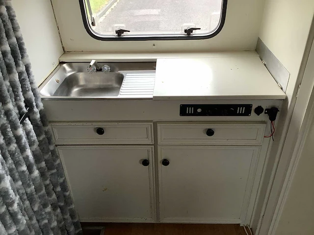 1988 - peugeot - j5 280 g52 kampeerauto - camper - afbeelding 10 van  29