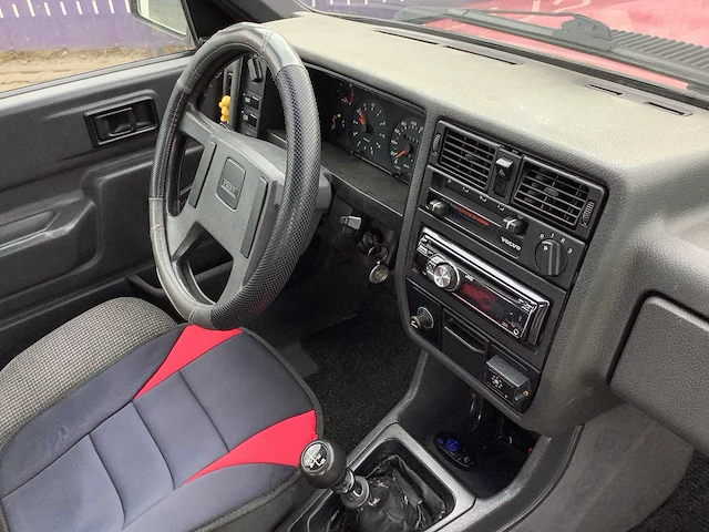 1988 - volvo - 340 - 1.4 dl - personenauto - afbeelding 3 van  18